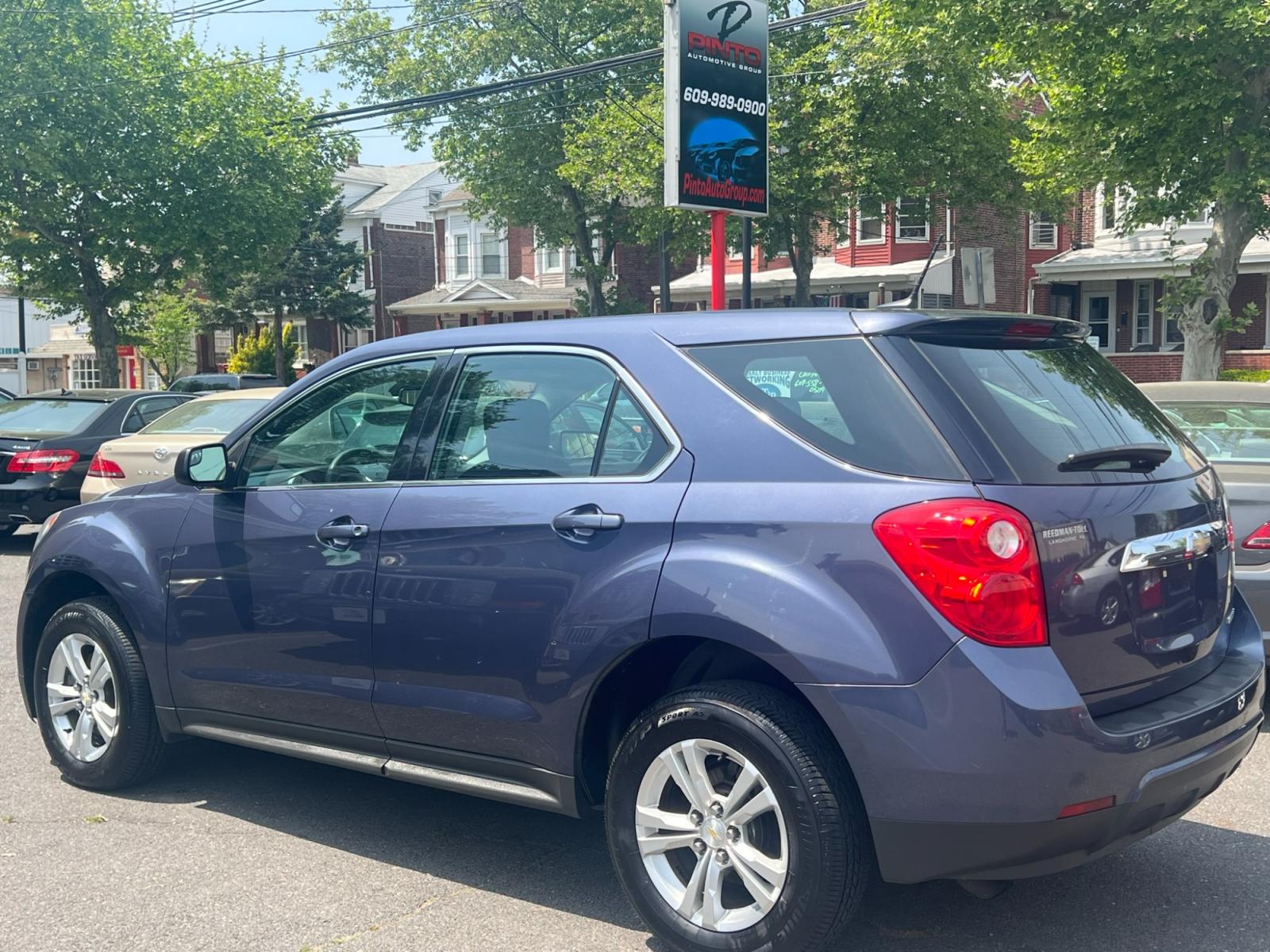 2014 Blue /gray Chevrolet Equinox (2GNALAEK4E6) , located at 1018 Brunswick Ave, Trenton, NJ, 08638, (609) 989-0900, 40.240086, -74.748085 - Super Clean Chevy Equinox with only 69k miles on it, serviced up and ready to go. Call Anthony to set up an appt to see and drive, 609-273-5100 - Photo #6